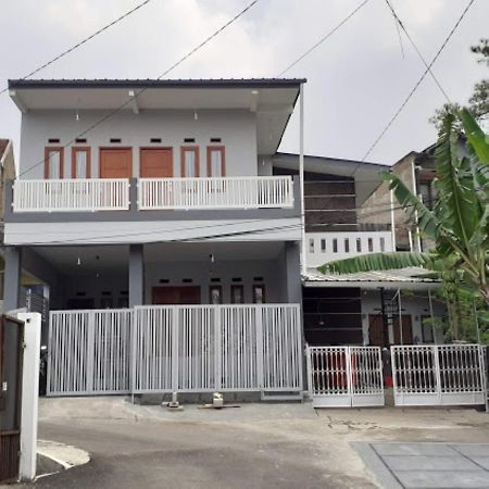 Nabila Syar'I Guest House Padalarang Екстериор снимка