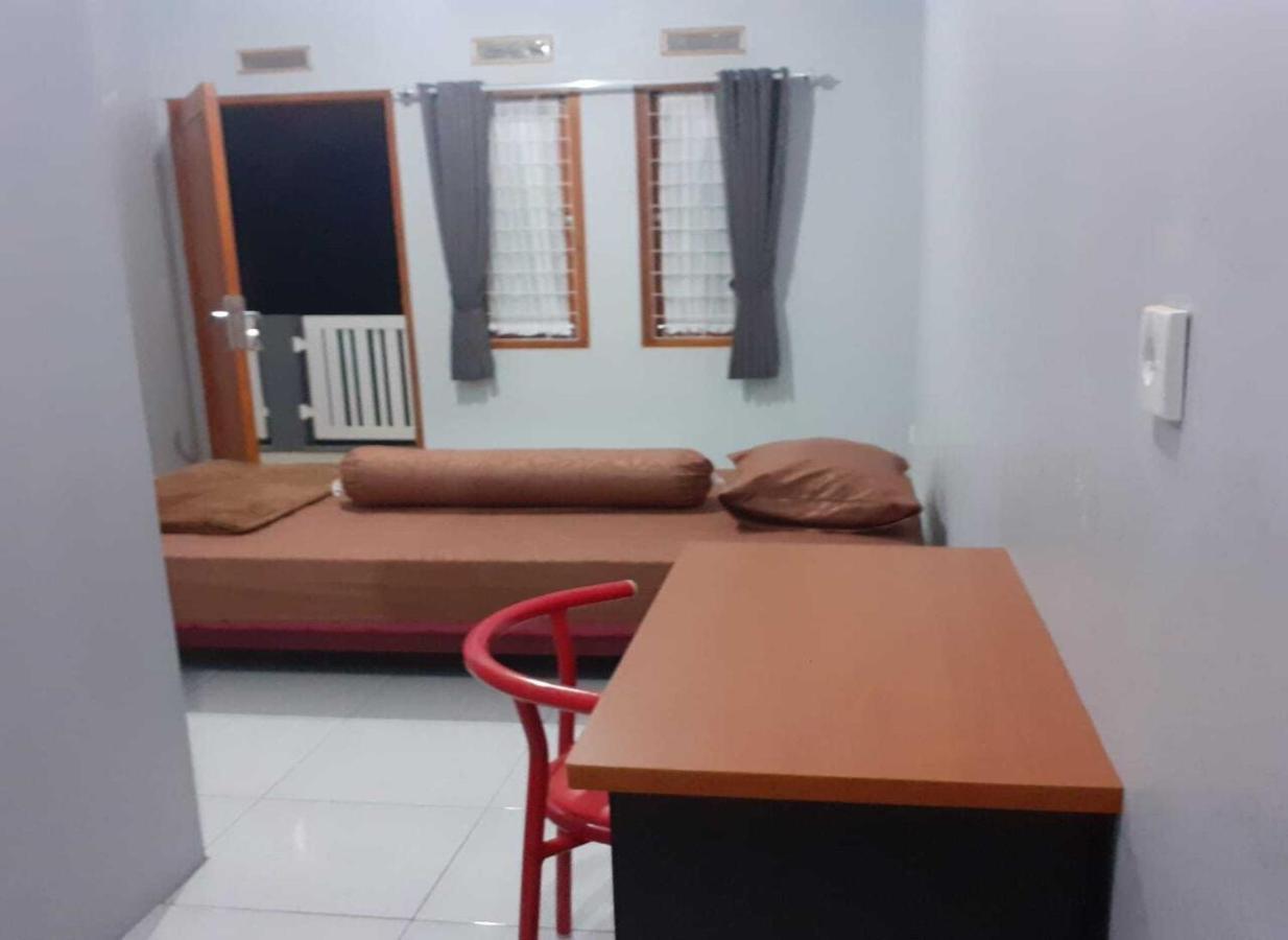 Nabila Syar'I Guest House Padalarang Екстериор снимка