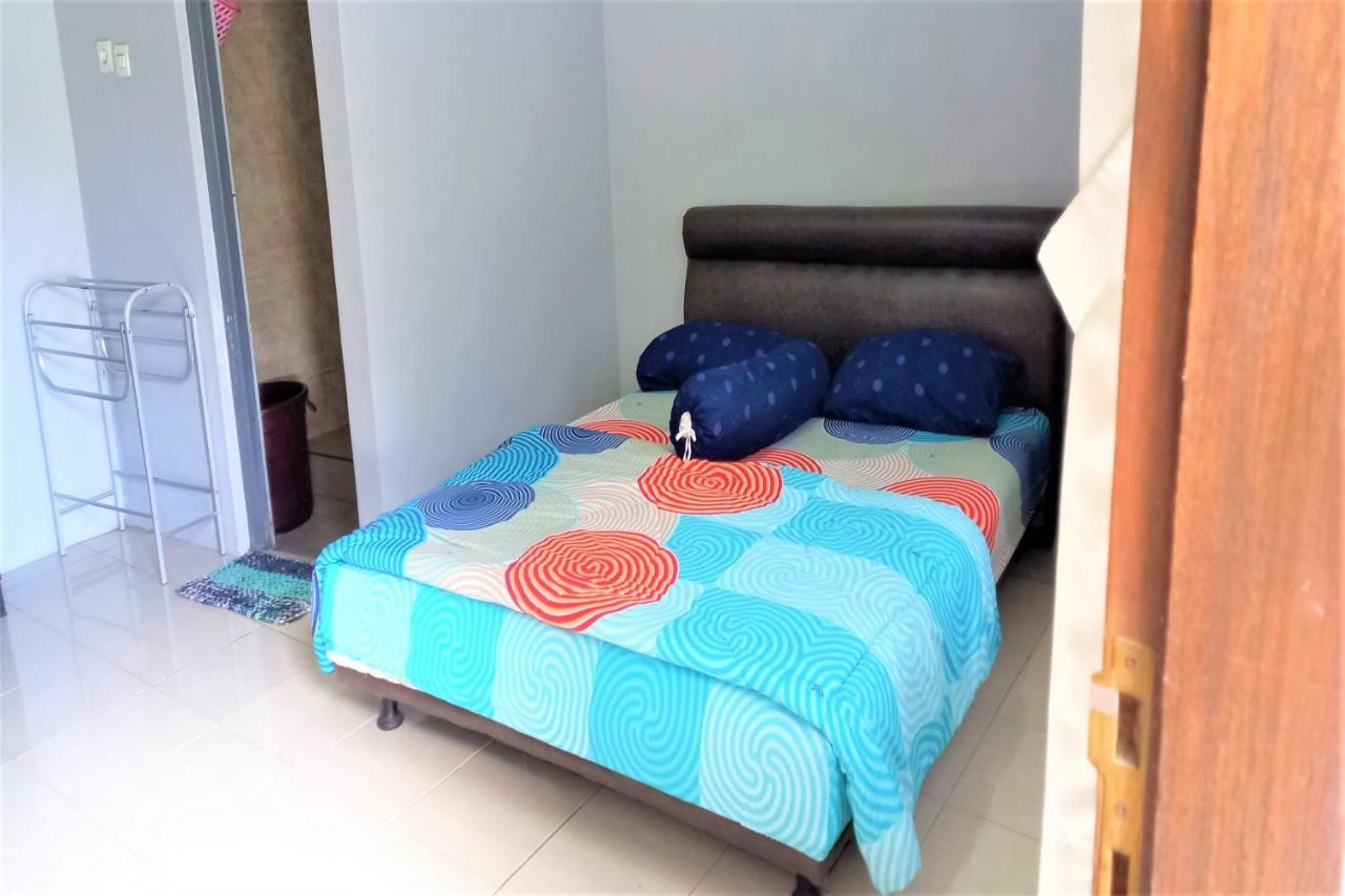 Nabila Syar'I Guest House Padalarang Екстериор снимка