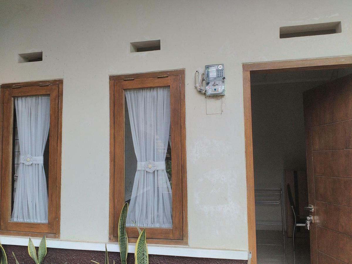 Nabila Syar'I Guest House Padalarang Екстериор снимка